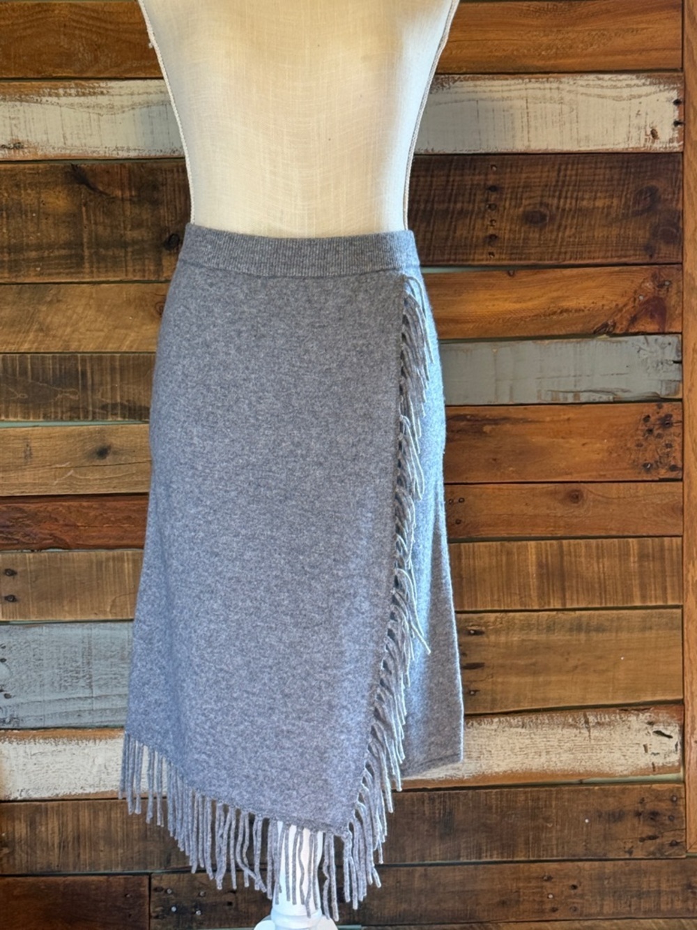 NWT Minnie Rose Minnie Rose Cashmere Wrap Skirt with Fringe